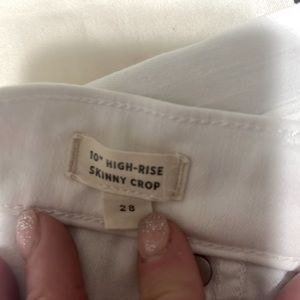 LIKE NEW Madewell size 28 high rise skinny crop white jean